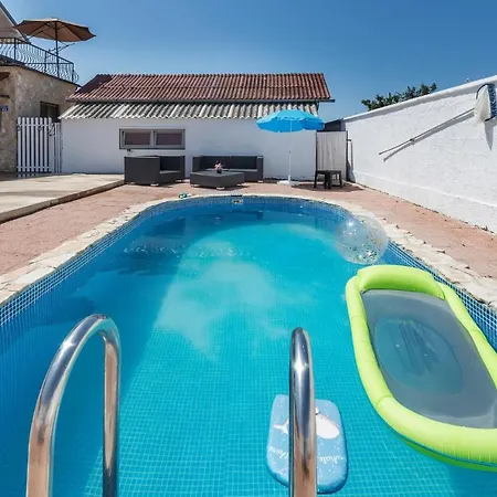 דירה 2 Bedroom Amazing In פרוי