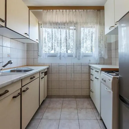 Two-bedroom In Peroj